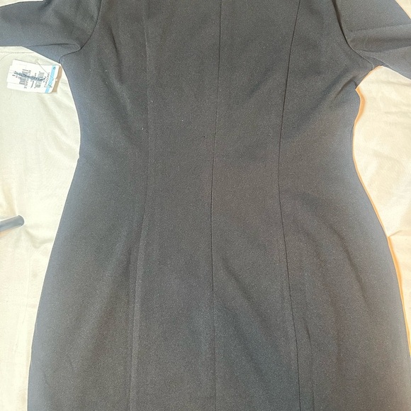 Donna Morgan Black Long Sleeve Crepe Scalloped Mini Dress, New, Size 6 - Picture 3 of 12